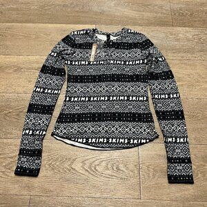 NWT SKIMS LOGO PLUSH POINTELLE LONG SLEEVE HENLEY TOP ONYX FAIR ISLE M NEW